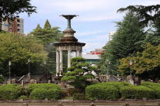 182807_1.jpg  : 196 KB