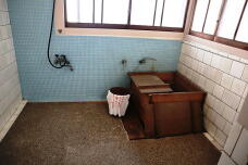 185398_3.jpg  : 143 KB